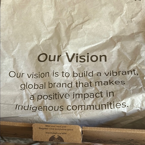 Manitobah Mukluks Women's Brown Winter Boots NWT - Picture 7 of 7